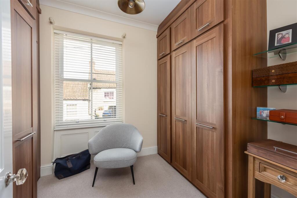 The Stone House Bedroom 3.jpg