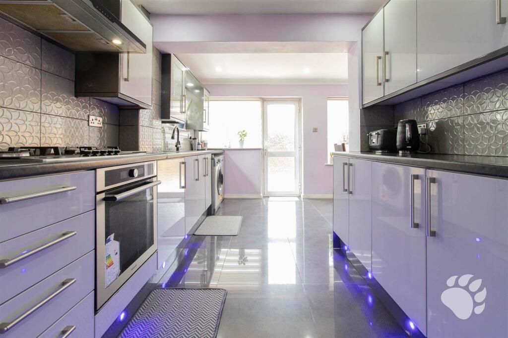Kitchen - GF