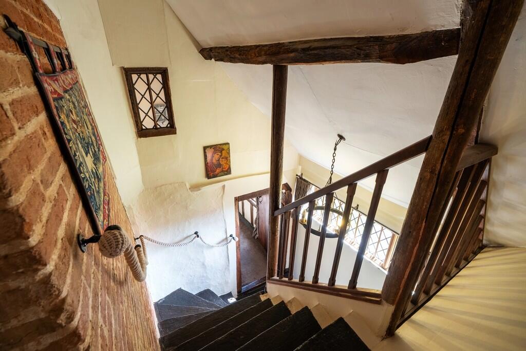 1440pxReads Hall-...