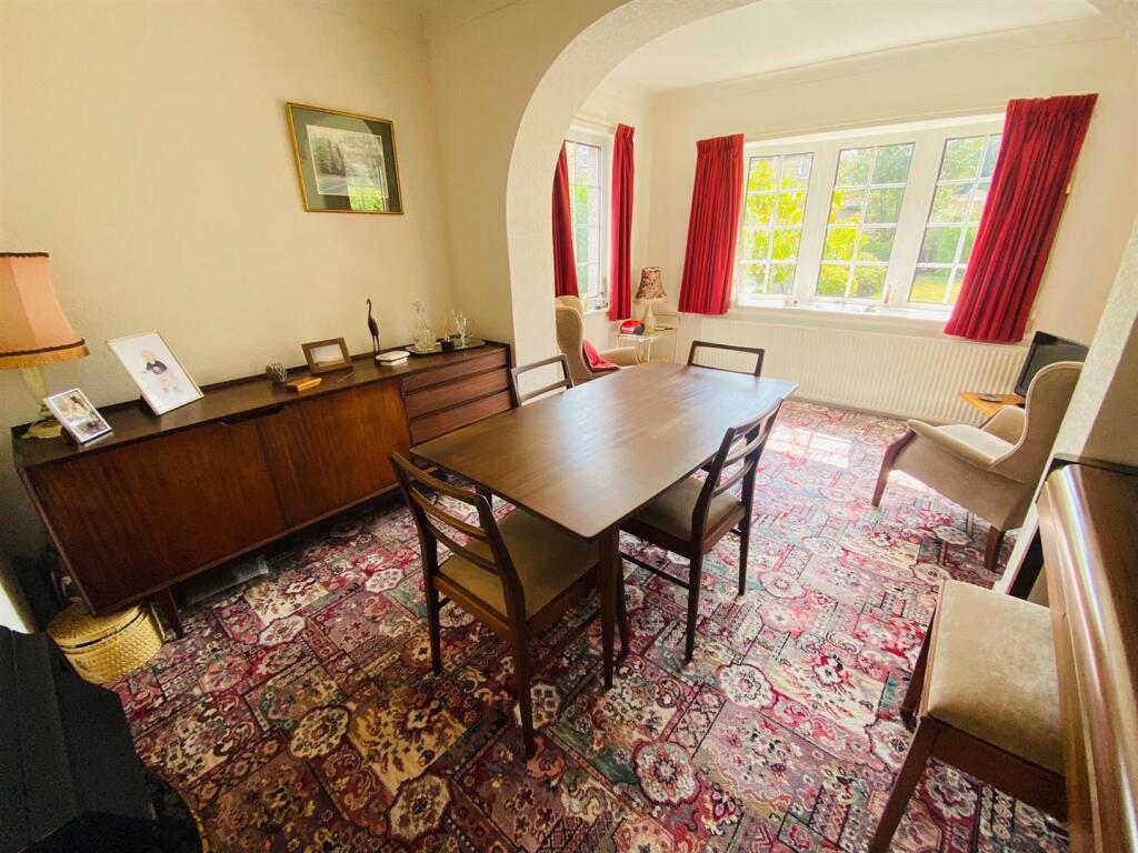 dining room.jpg