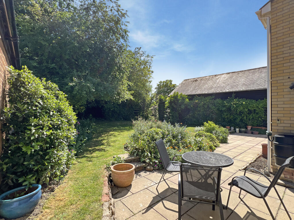 b06022c348d8f3825b3027a9d66cb22a58c3e382