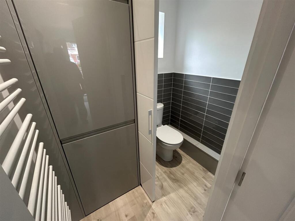 Utility Room / WC