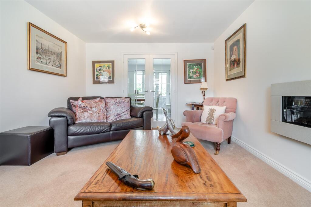 8655519-interior06.jpg