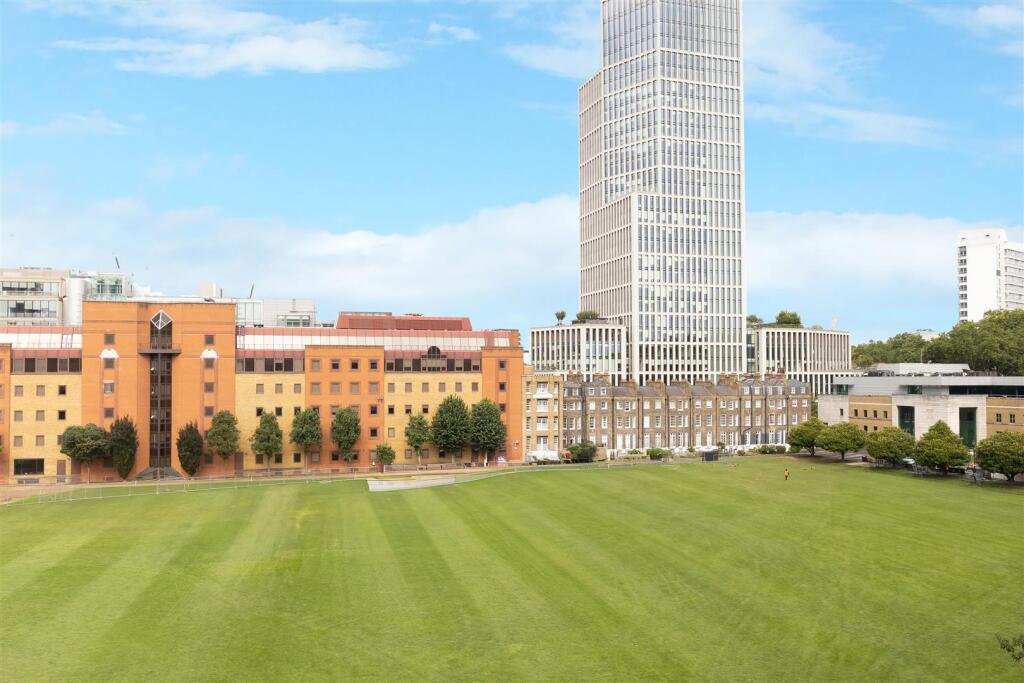 Finsbury Sq (22).jpg