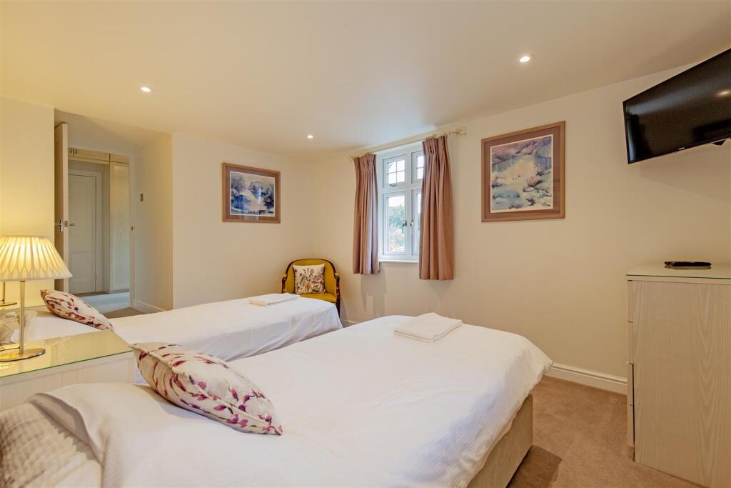 Station House - Bedroom 1