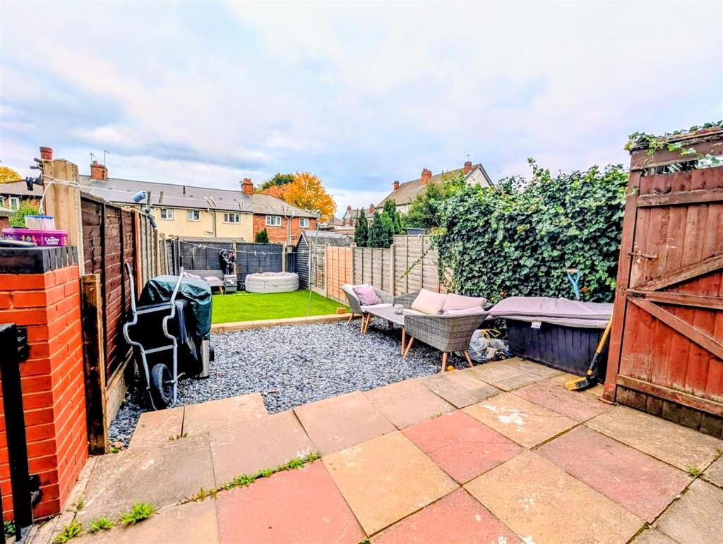 garden 1.jpg