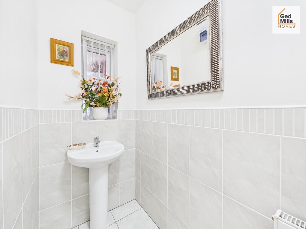 CAM04261G0-PR0083...