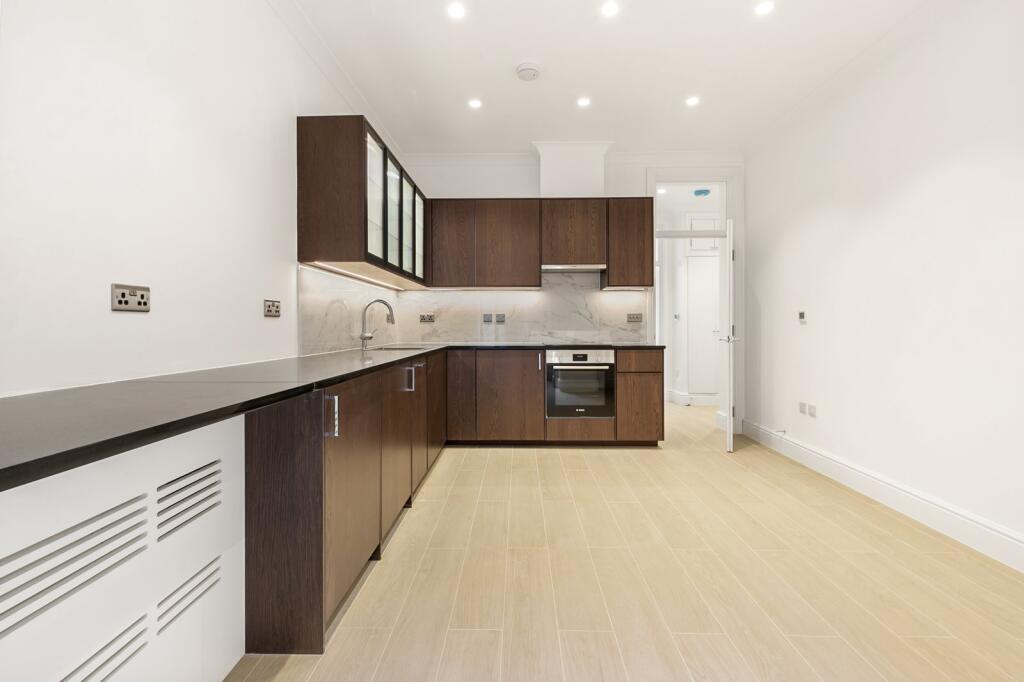 Kitchen/Reception