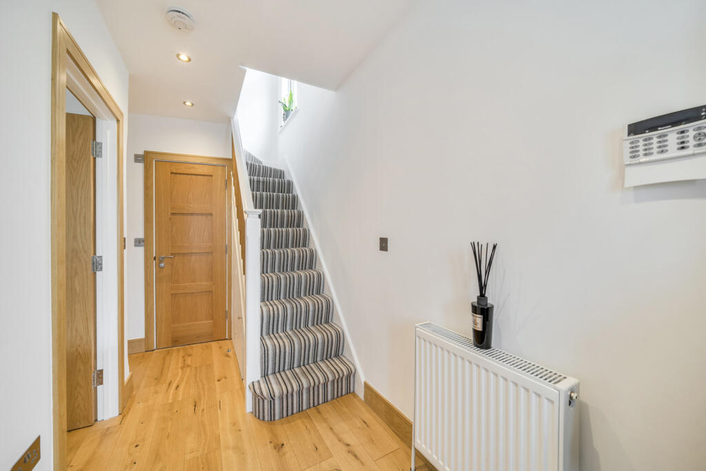 1342616-18-68a4bb...