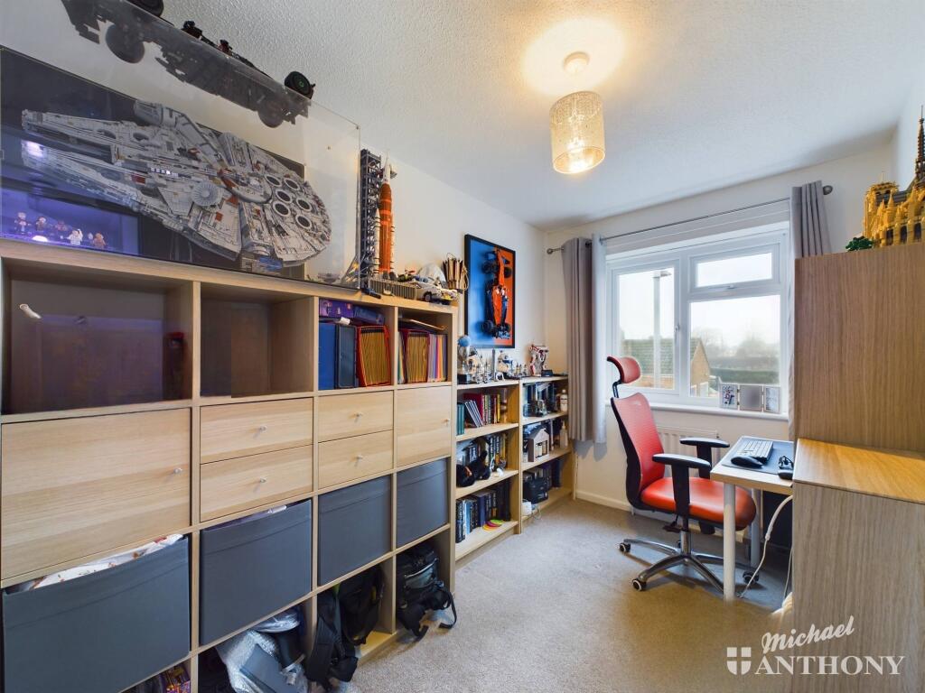 CAM02773G0-PR0249-STILL011