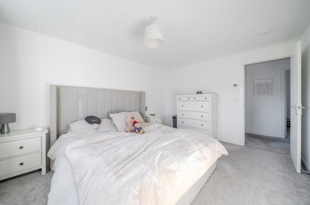 1385040-21-6925aa236982e