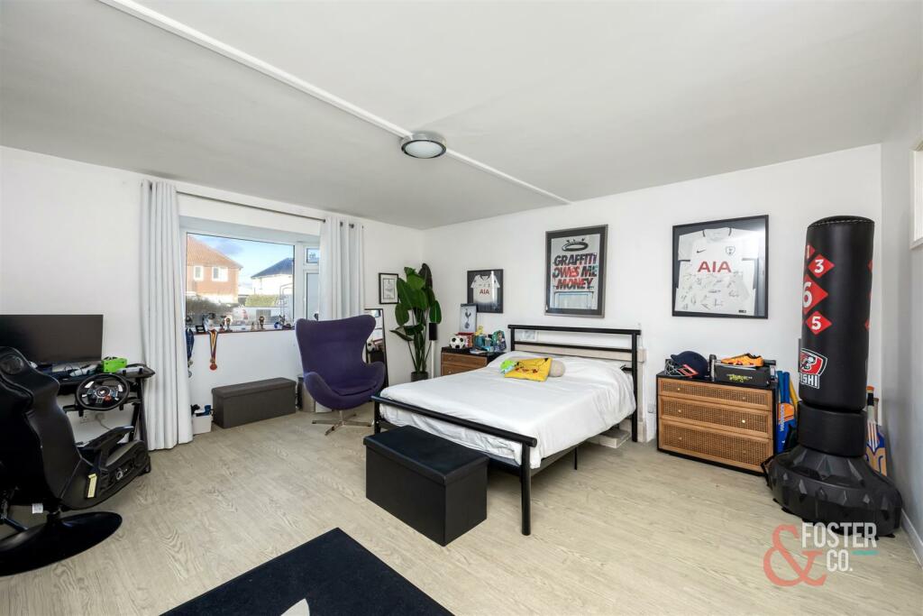 Old Fort Road, 64-001.jpg