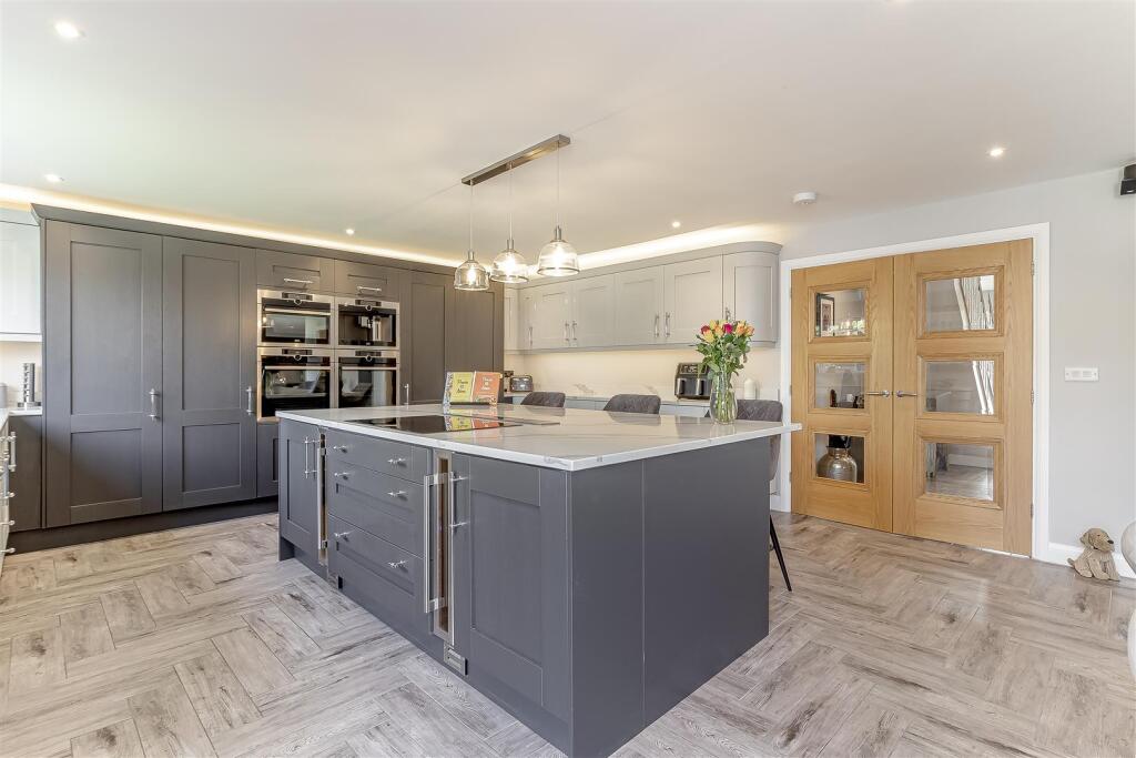 Dining Kitchen - D.jpg