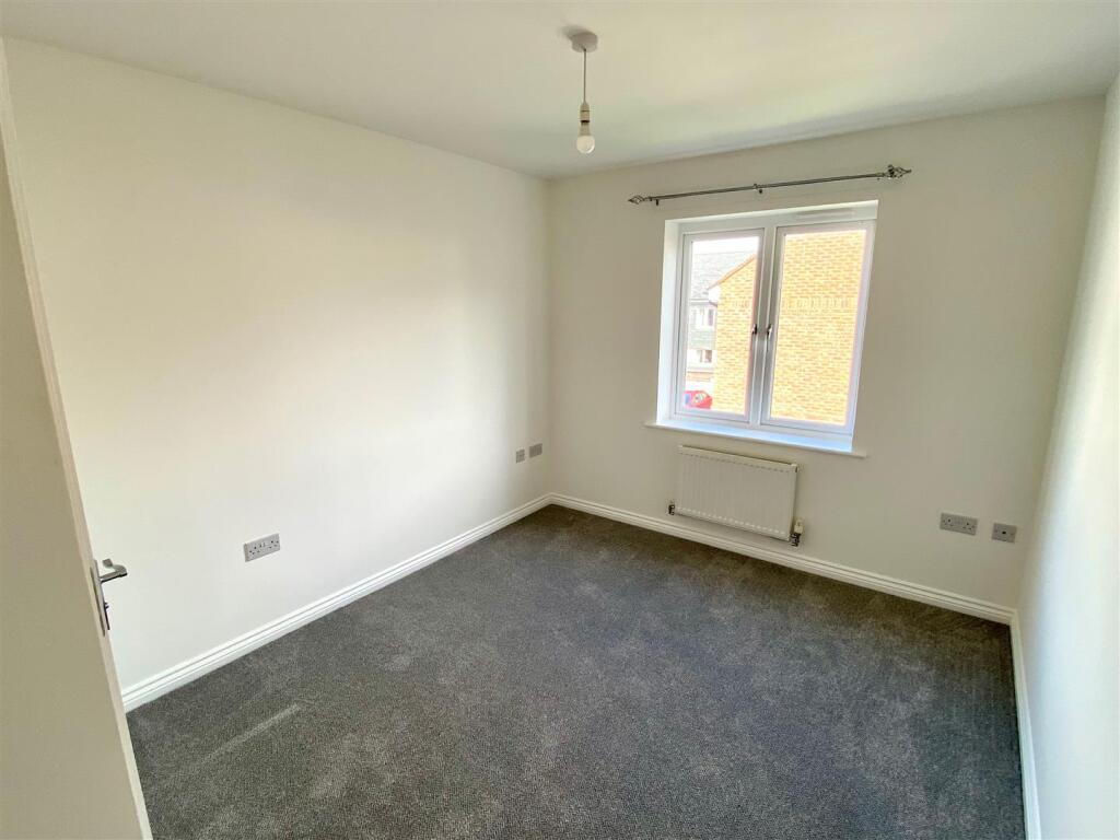 13 Littledale Row Bedroom 2