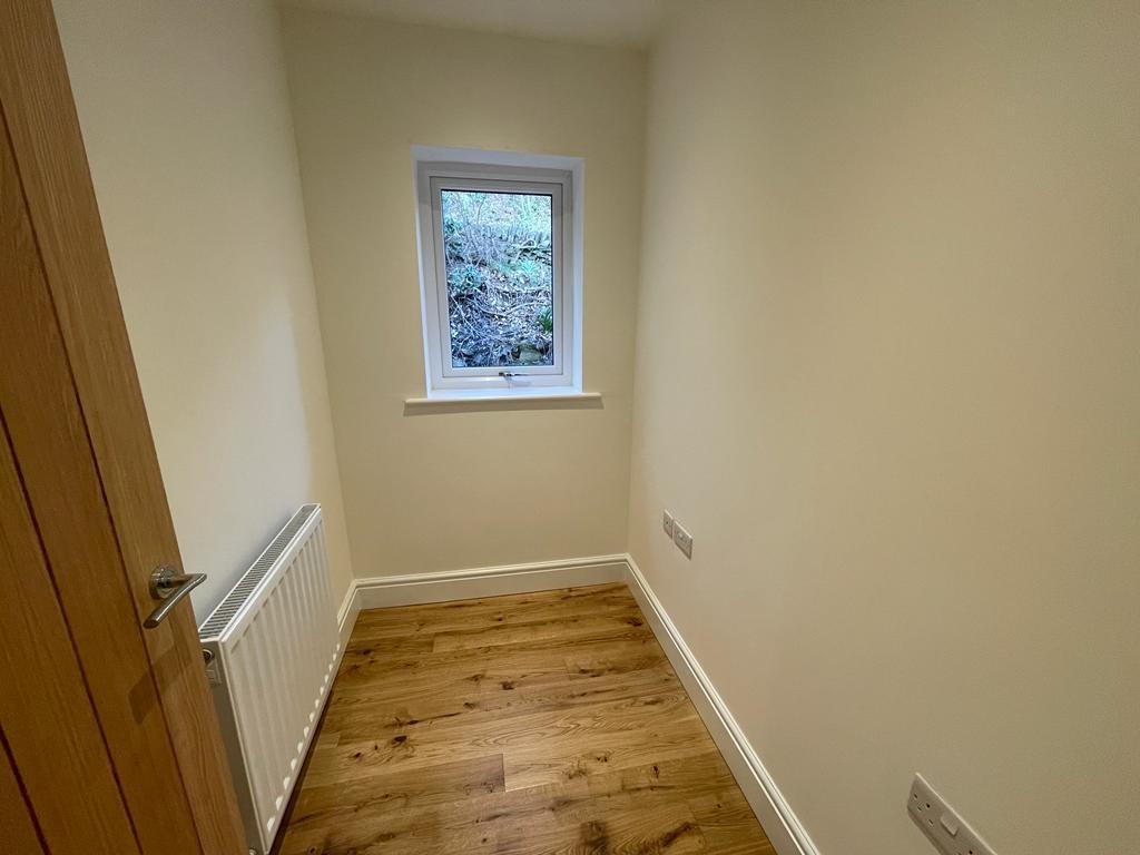 STORE/HOME OFFICE