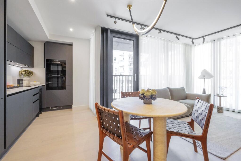 Kitchen/Reception