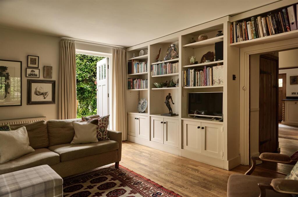 South Parade, W4 - FOR SALE.jpg