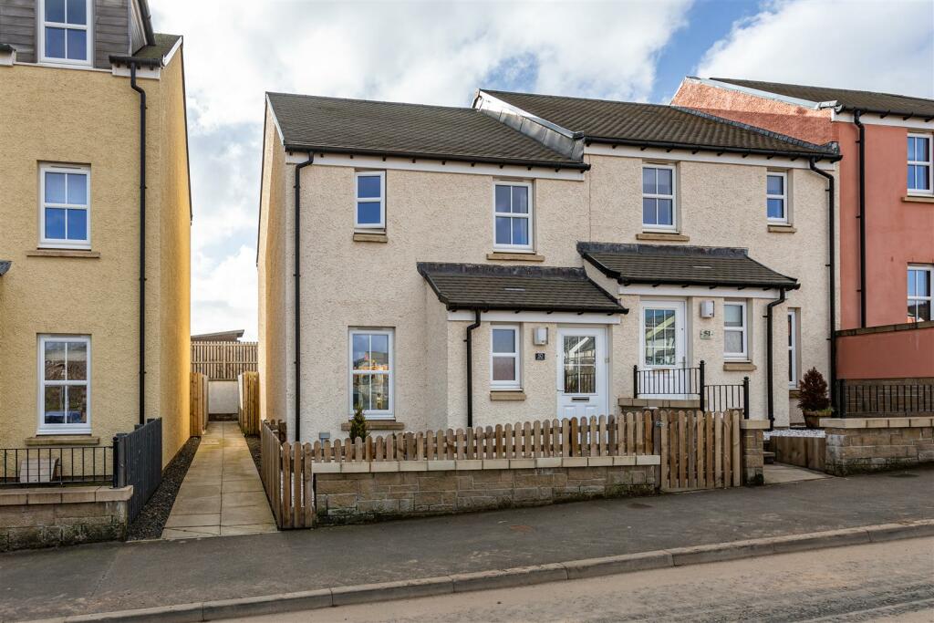 50 Knoll Park Galashiels 01.JPG