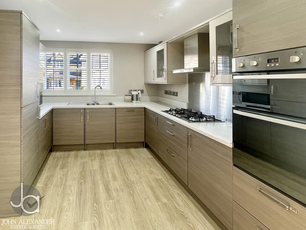 20250811_16162735...