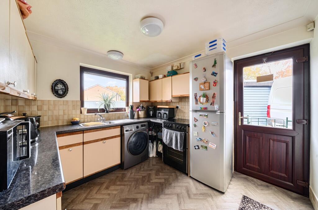 1377094-13-690c8606a433c