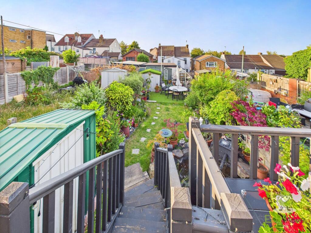 CAM01543G0-PR0139-STILL046