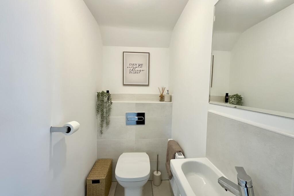 downstairs wc