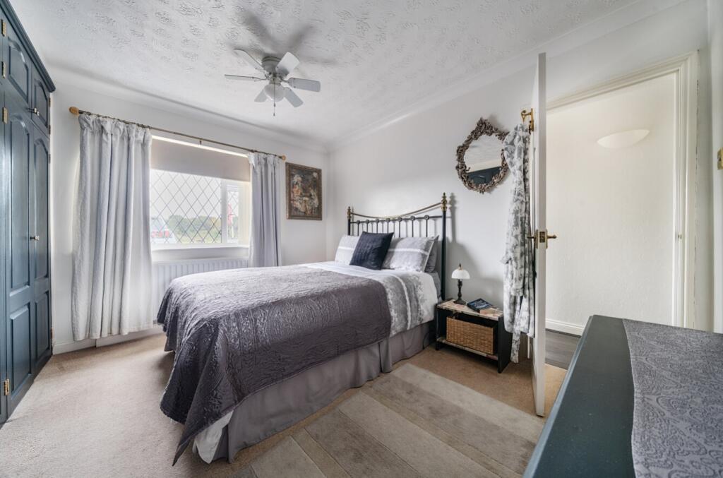 1348864-19-68b95c0f38b8e