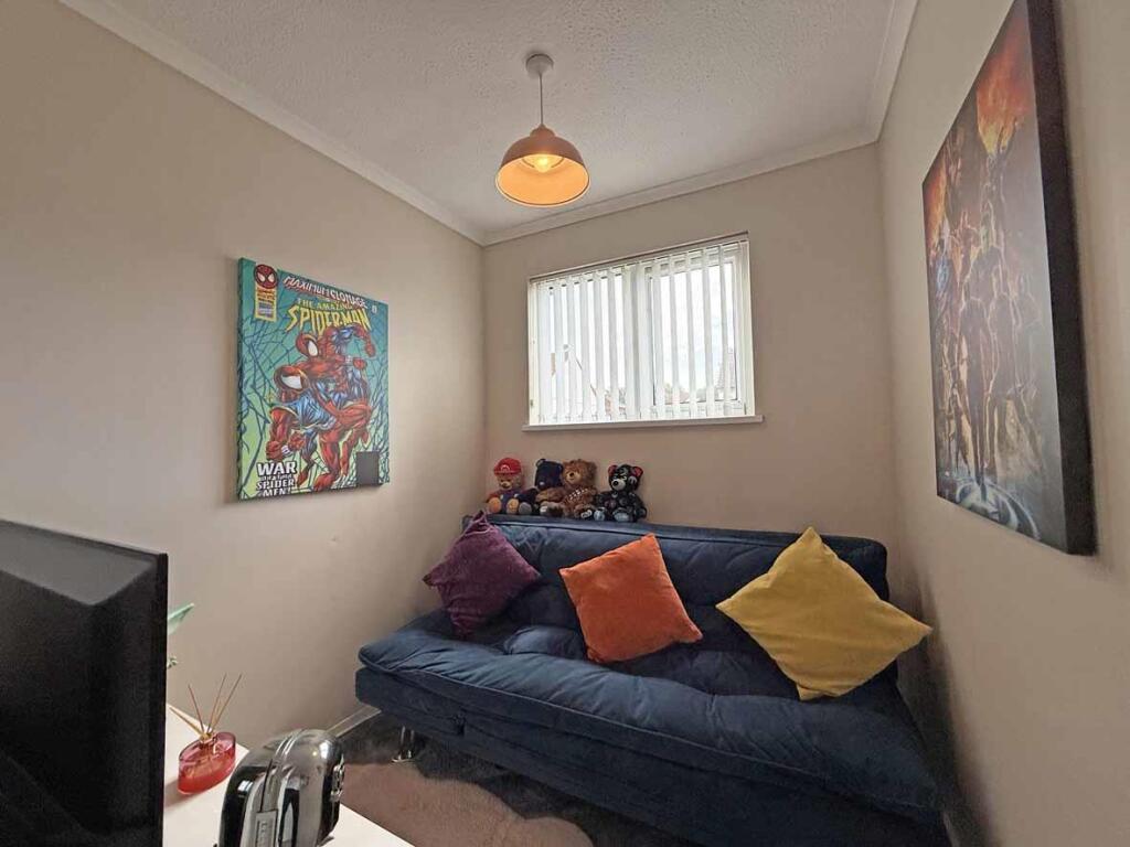 Battershall Close 9 - Bed 3.jpg