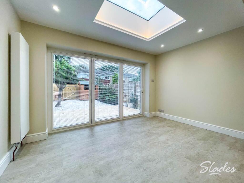 15 cam dining area 2