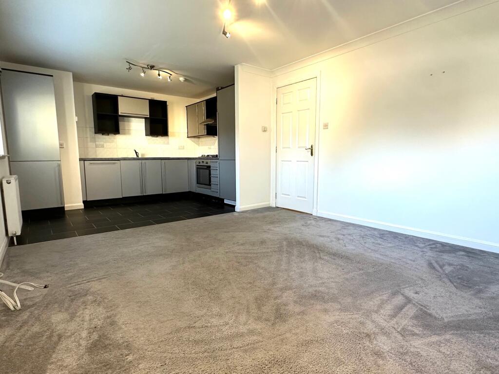 Lounge Kitchen