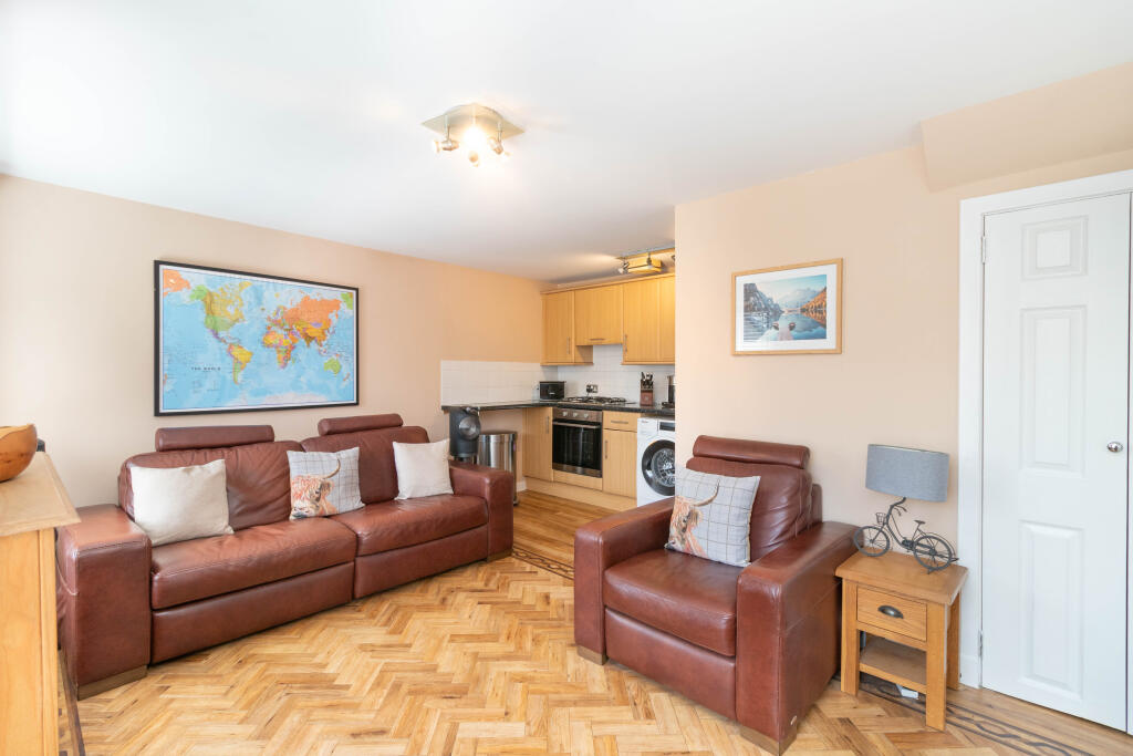 Open-Plan Living Area/Kitchen