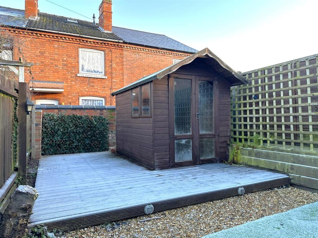 Raised Decked Seating Area 489