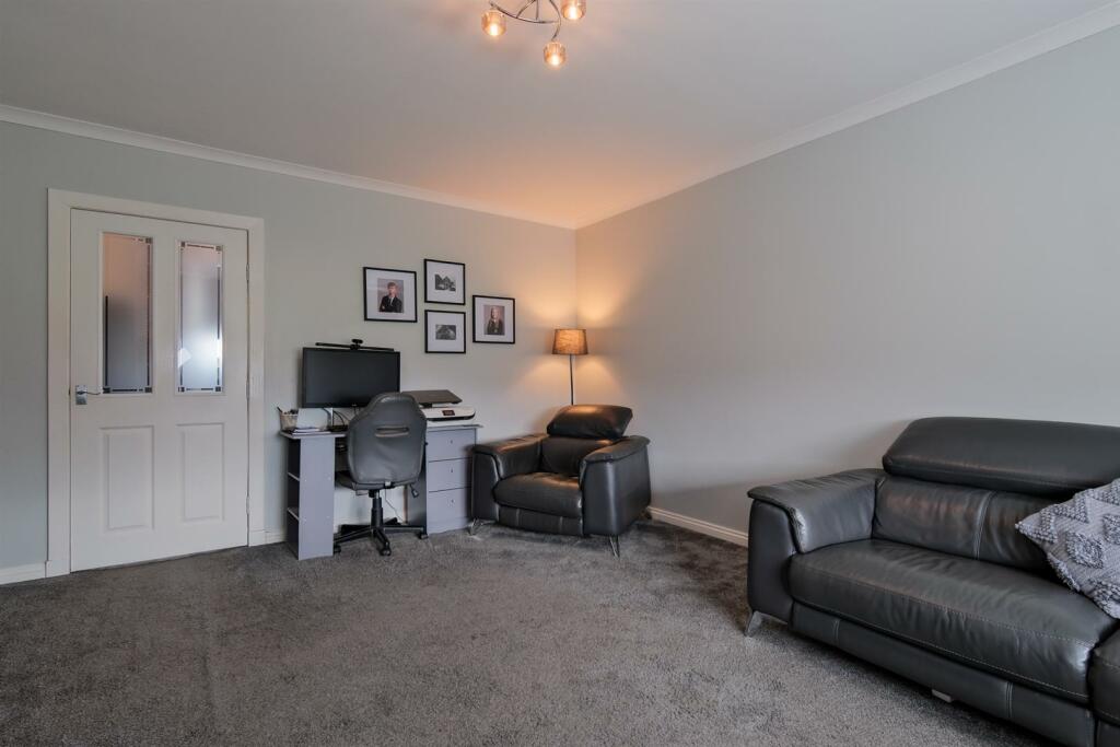 002-22 Spey Court, Newmains ML2 9EE_.jpg