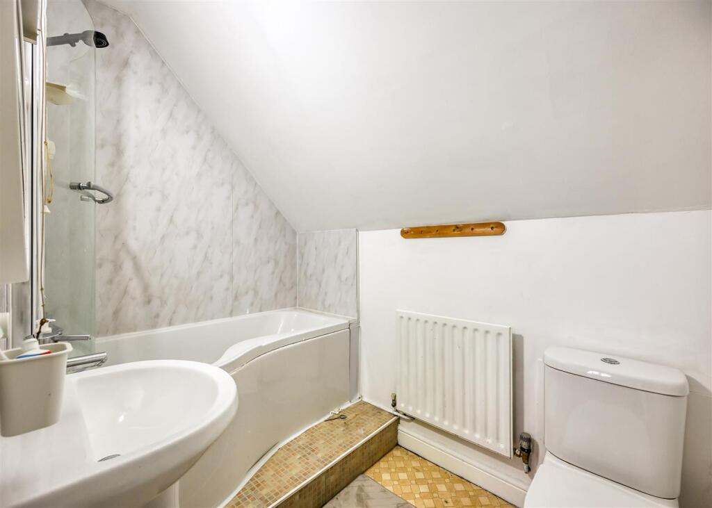 46 Lyndhurst Road-16.jpg