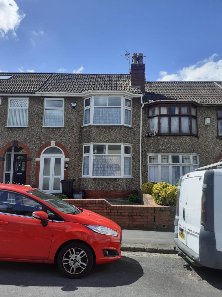 Front aspect photo 2