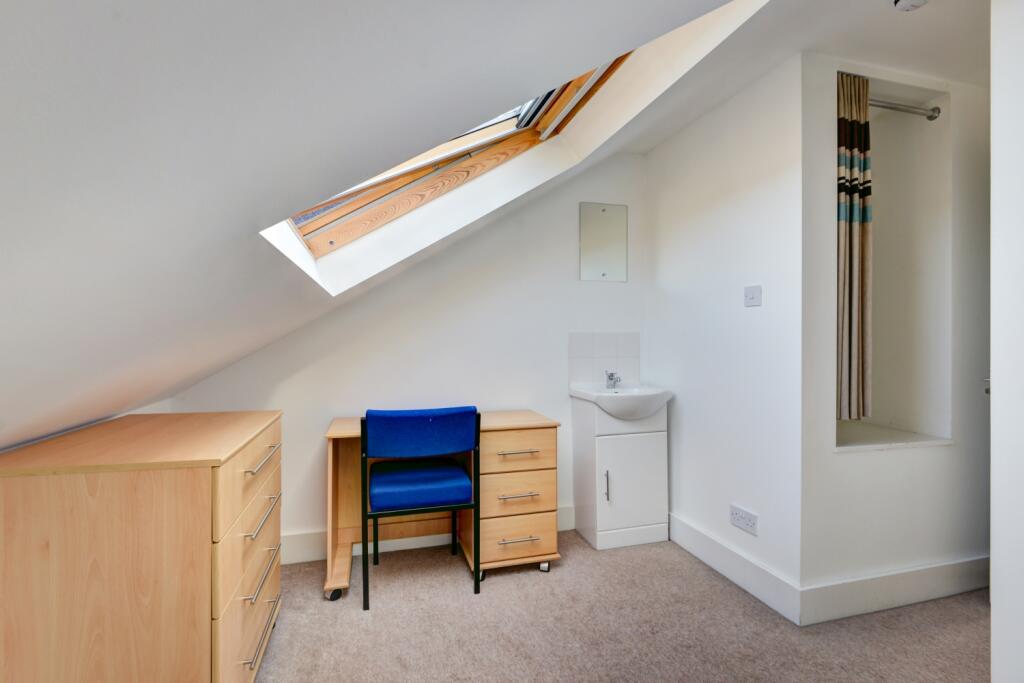 9 Coronation Street bedroom 7