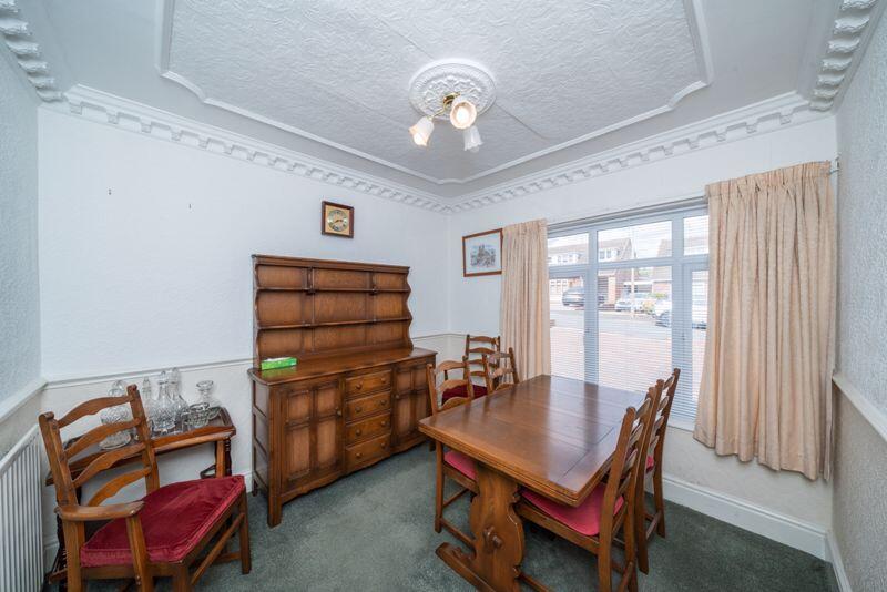 DINING ROOM (OR BEDROOM 3)