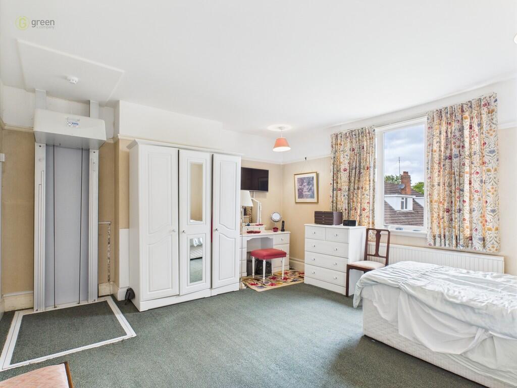 CAM03830G0-PR0166...