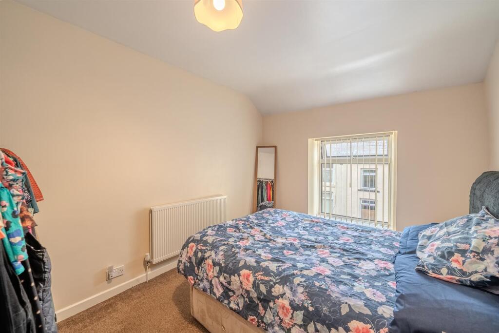 14 Clifton Terrace-1.jpg