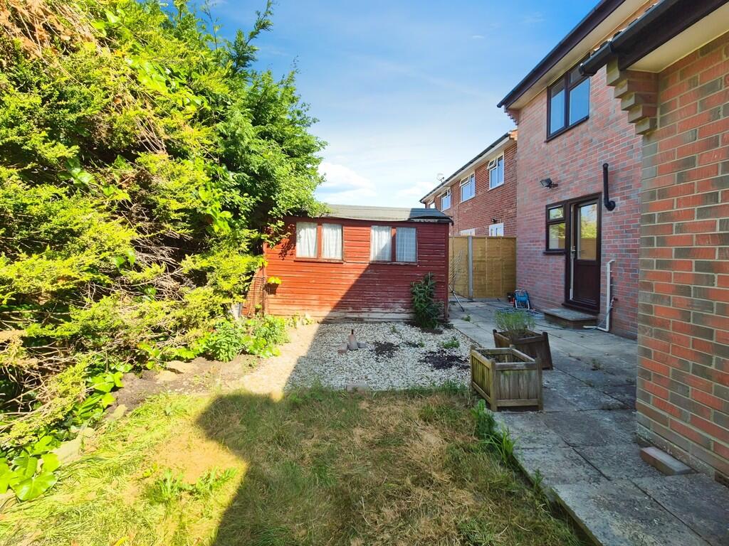 67b09384-10000285...