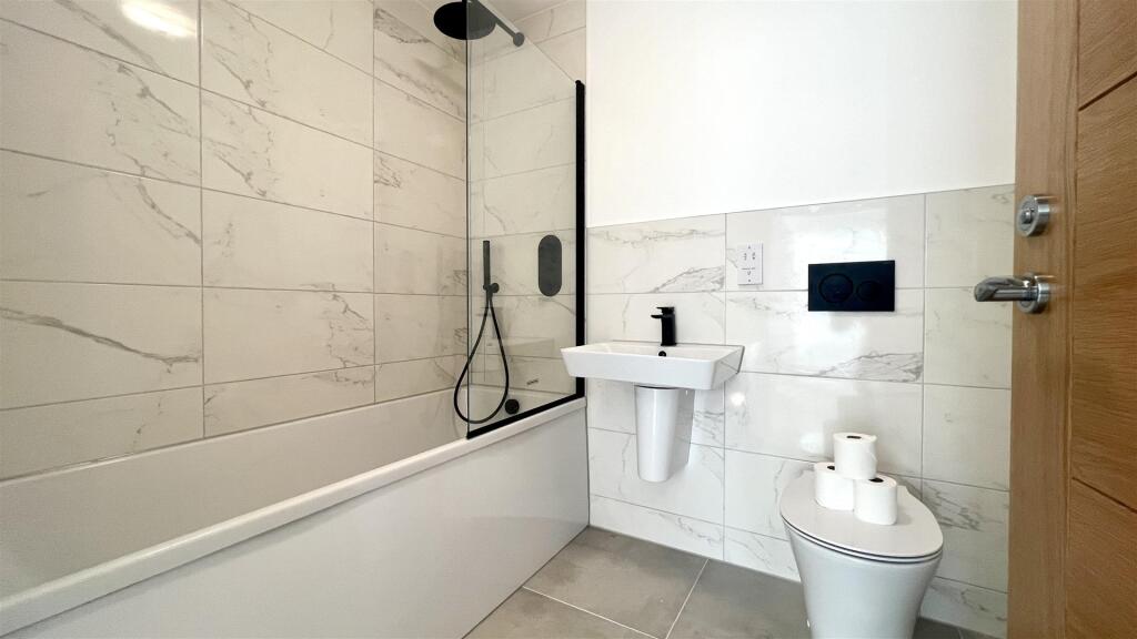 Bathroom .jpeg