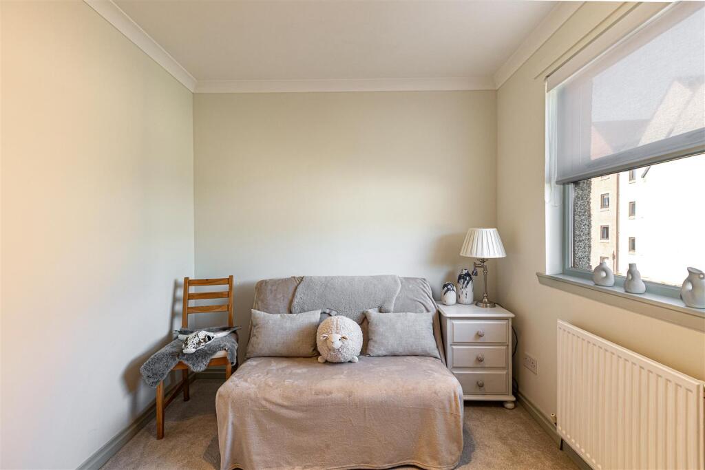 18 Rose Bank Place Galashiels 26.JPG