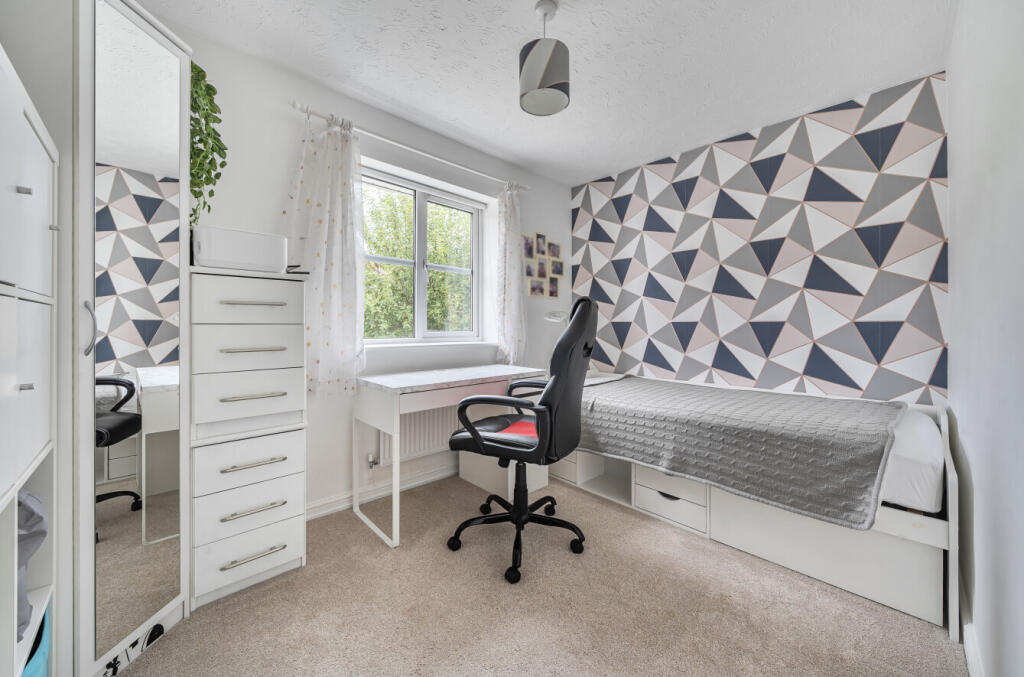 1328475-11-688253...