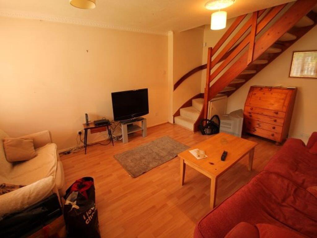 Bright, well-presented living room with wooden ...
