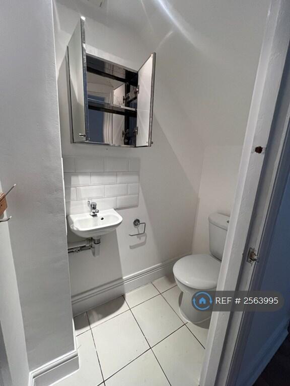Wc (Downstairs)