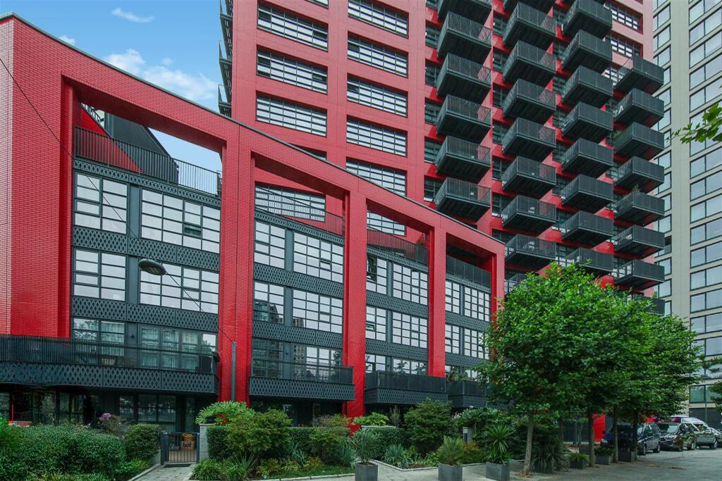 Flat 1906, Defoe House - MW8LkY4IxRW57ph8BZ3F.jpg