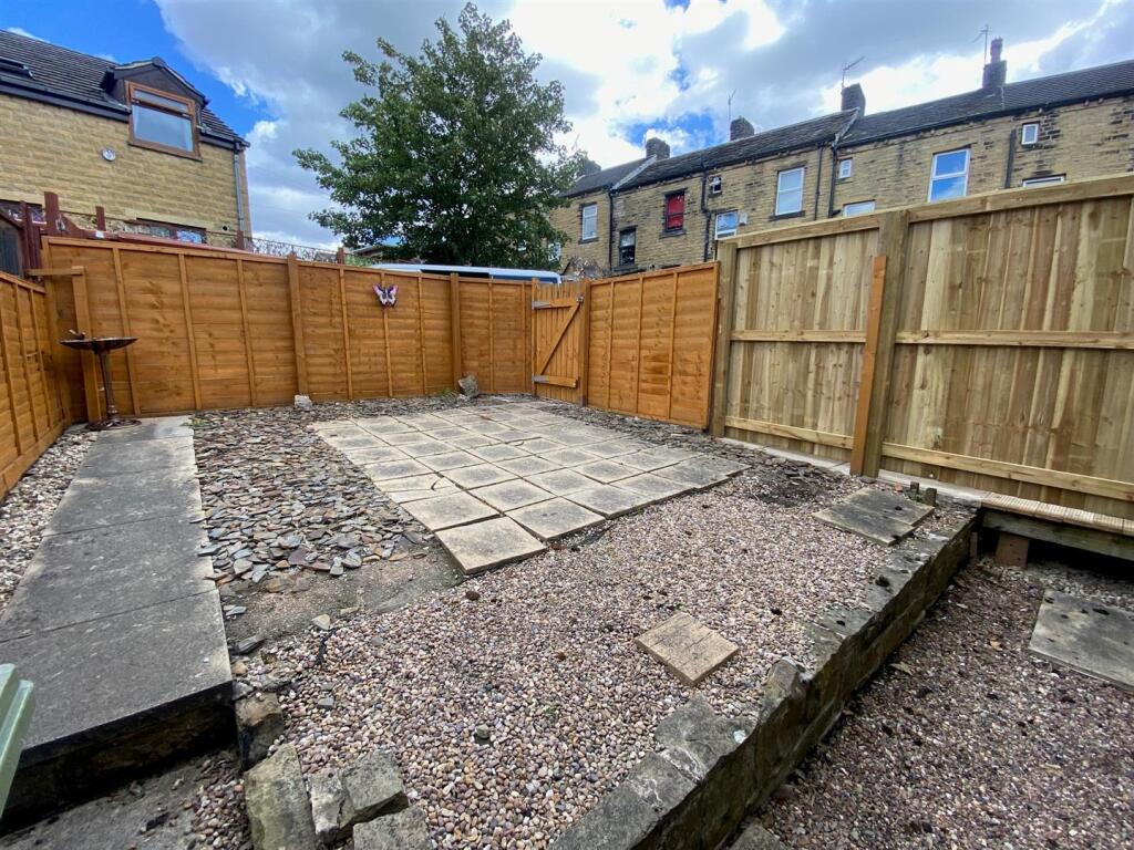 BACK GARDEN.jpg