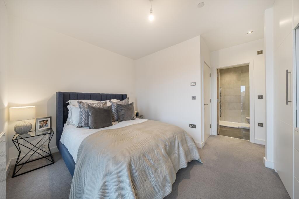 1355769-4-68c802c0d8238