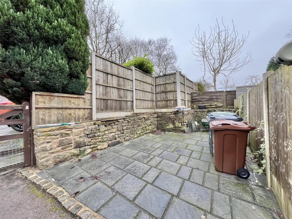 Walled Frontage &amp; Rear Garden