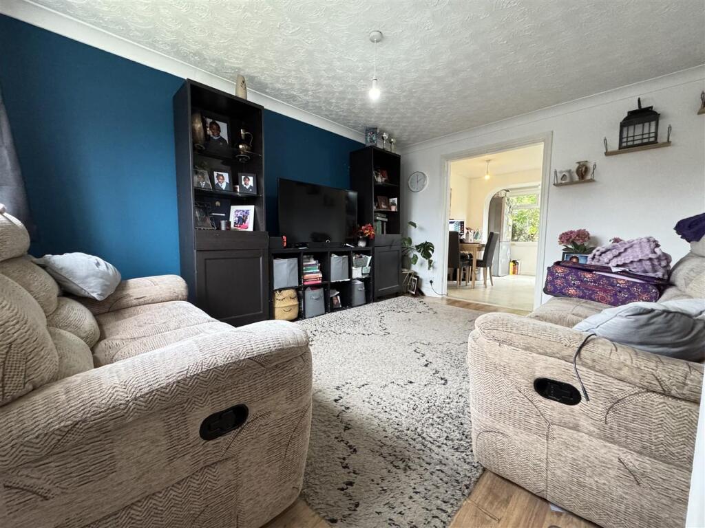 IMG_3832 (Large).JPG